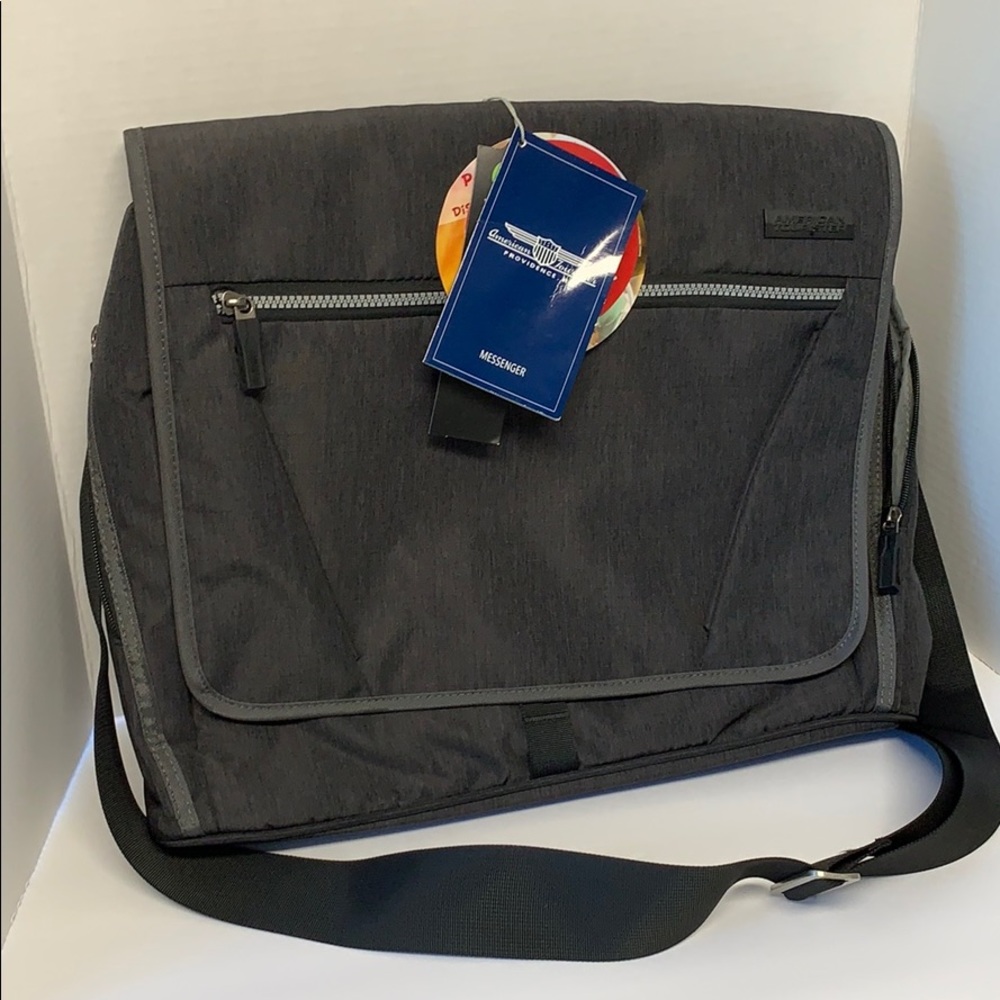American Tourister Messenger Bag